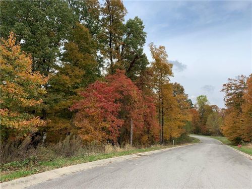 2131 N Wolf Den Ln, Martinsville, IN, 46151 | Card Image