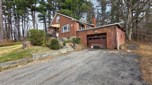 2088 State Route 32, Kingston, NY, 12401-8557 | Card Image