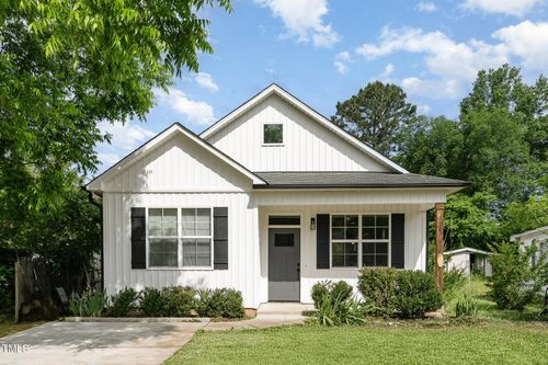 303 Godwin St, Selma, NC, 27576-2637 | Card Image