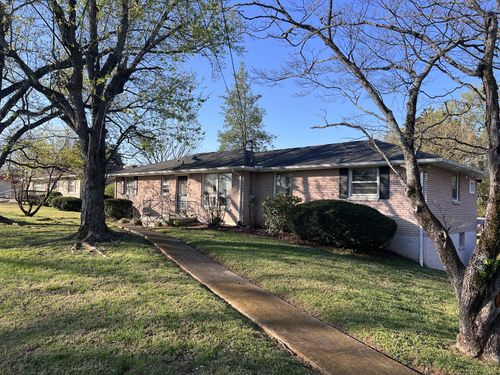 728 Robert Burns Dr, Nashville, TN, 37217-2319 | Card Image