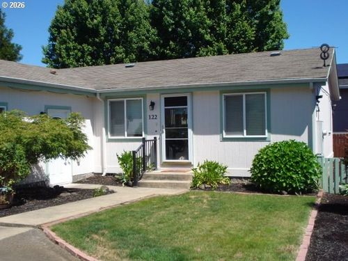 122 Kristi Lee Ln, Roseburg, OR, 97471-9868 | Card Image