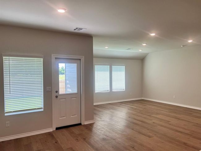 2529 Tracys Mnr, House other with 4 bedrooms, 2 bathrooms and null parking in Yukon OK | Image 5