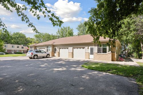 914 1/2 3rd Ave Ne, Buffalo, MN, 55313-1935 | Card Image