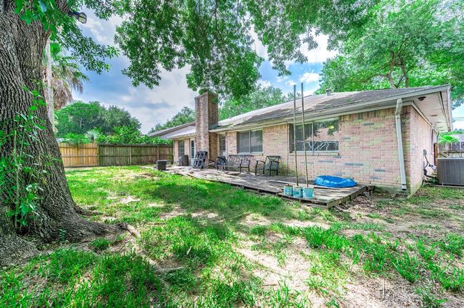 3106 Pilgrims Point Ln, House other with 3 bedrooms, 2 bathrooms and 2 parking in Pearland TX | Image 26