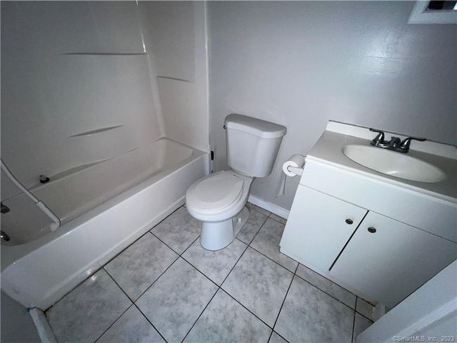 APT-101 - 456 Lombard St, Home with 2 bedrooms, 1 bathrooms and 1 parking in New Haven CT | Image 16