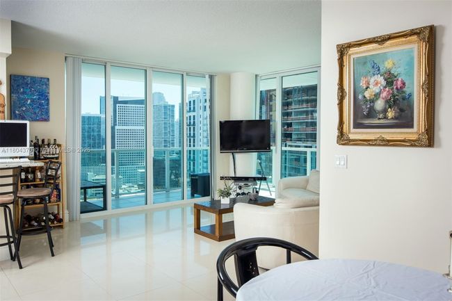 APT-3106 - 1250 S Miami Ave, Condo with 3 bedrooms, 2 bathrooms and null parking in Miami FL | Image 13