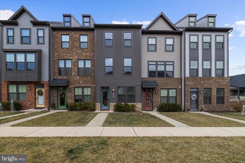 7217 Sprouse Ct, GLEN BURNIE, MD, 21060-8903 | Card Image