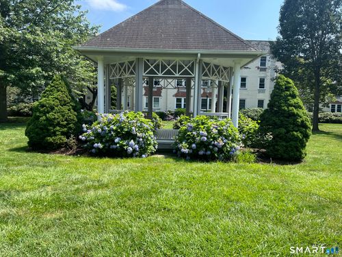 1d-132 Summer St, Stamford, CT, 06901 | Card Image