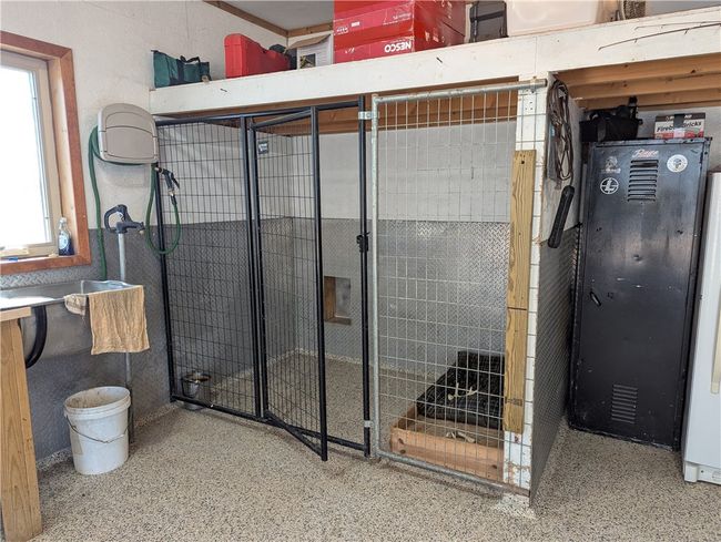 Kennel in Garage | Image 22