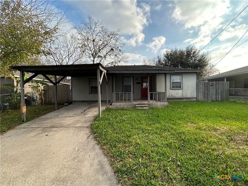 705 E Hiller St, Victoria, TX, 77901-4956 | Card Image