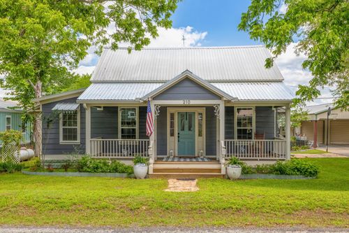 210 N Church St, Fayetteville, TX, 78940-5538 | Card Image