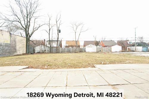 18269 Wyoming St, Detroit, MI, 48221-2031 | Card Image
