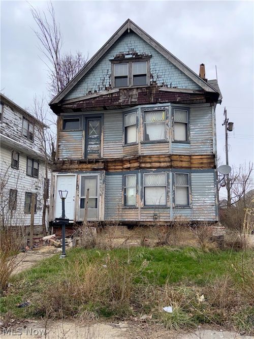 1749 Rosedale Ave, Cleveland, OH, 44112-2042 | Card Image