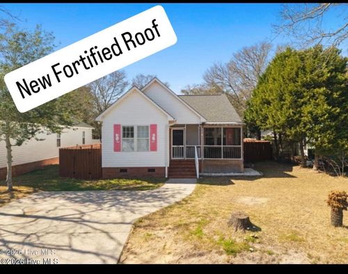 107 Nw 16th St, Oak Island, NC, 28465-7210 | Card Image