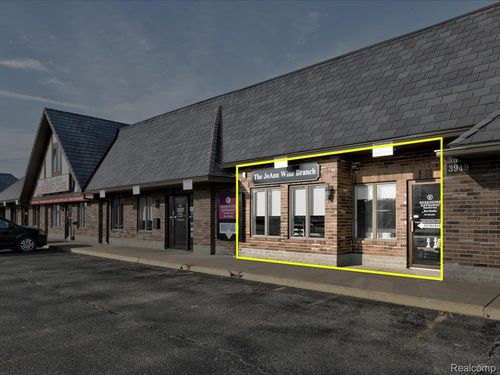 3949 24th Ave, Fort Gratiot, MI, 48059-4102 | Card Image