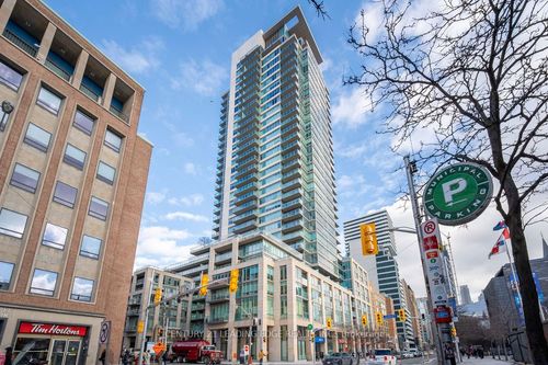 814-1 Bedford Rd, Toronto, ON, M5R2B5 | Card Image