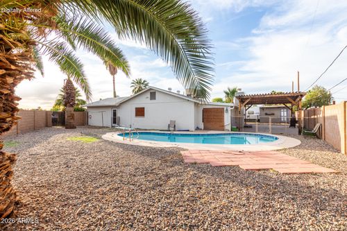 2001 W Surrey Ave, Phoenix, AZ, 85029-1670 | Card Image