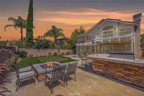 25 La Perla, Lake Forest, CA, 92610-1716 | Card Image