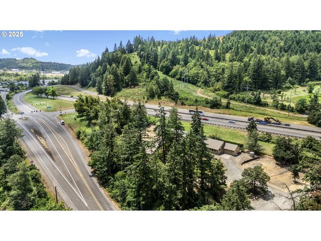 5580 Franklin Blvd, House other with 3 bedrooms, 2 bathrooms and 2 parking in Eugene OR | Image 37