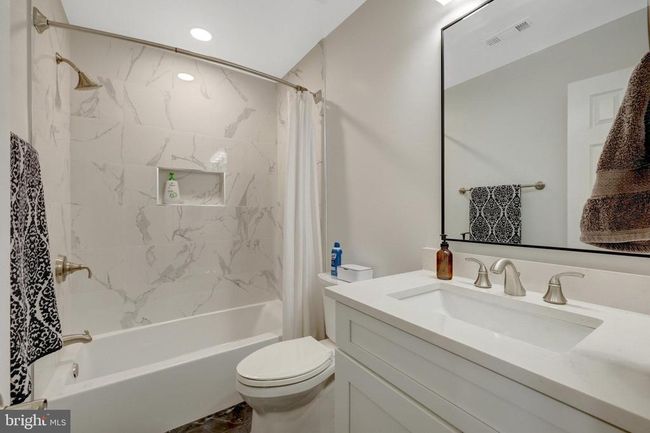 45509 Trail Run Ter, Townhouse with 3 bedrooms, 3 bathrooms and null parking in STERLING VA | Image 51