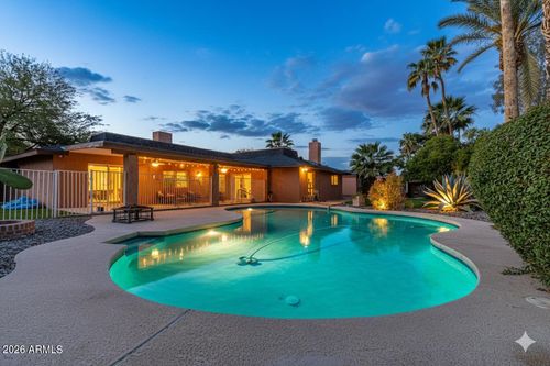612 W Gleneagles Dr, Phoenix, AZ, 85023-5218 | Card Image