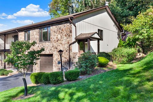 101 Forest Ridge Dr, Forest Hills Boro, PA, 15221 | Card Image