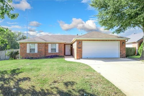 1005 Zachary St, Centerton, AR, 72719-8923 | Card Image