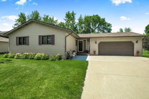 241 Meadowlark Ln Sw, Melrose, MN, 56352-1506 | Card Image