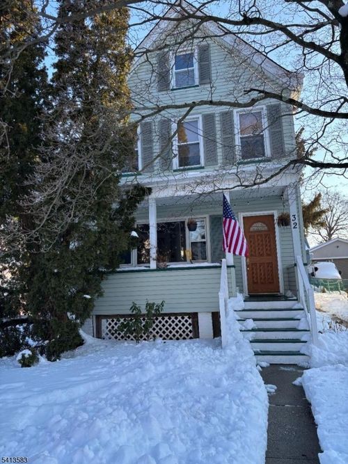 32 Pitt St, Bloomfield, NJ, 07003-2733 | Card Image