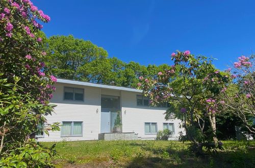 146 Hillside Dr, Centerville, MA, 02632-1736 | Card Image