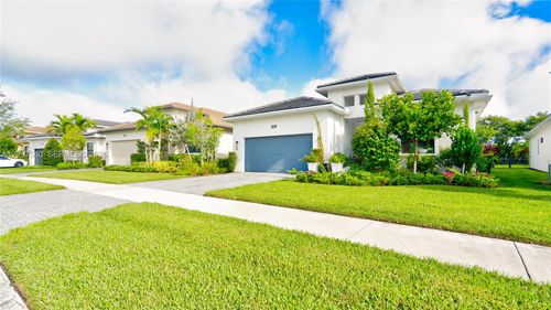 5450 Saint Armands Way, Westlake, FL, 33470-2212 | Card Image