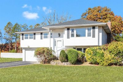 44 Peppermint Road, House other with 4 bedrooms, 3 bathrooms and null parking in Commack NY | Image 2