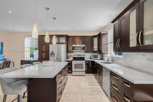 943 Golden Cane Dr, House other with 4 bedrooms, 4 bathrooms and null parking in Weston FL | Image 18