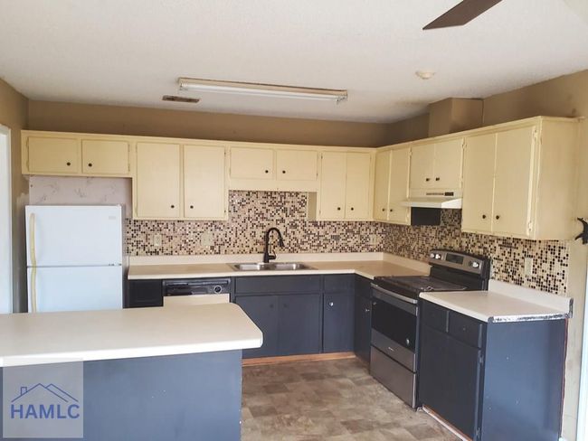 1089 Desert Shield St, House other with 3 bedrooms, 3 bathrooms and null parking in Hinesville GA | Image 4