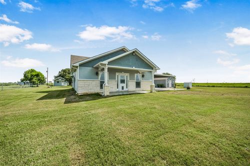 11301 S Fm 441 Rd, Louise, TX, 77455-3907 | Card Image