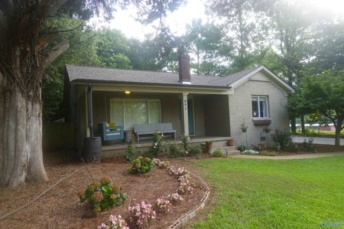 901 East Pryor Street, Athens, AL, 35611 | Card Image