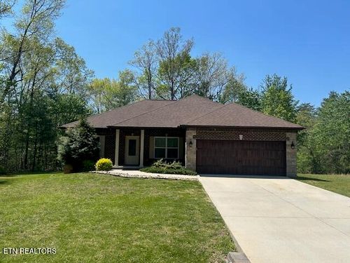450 Beachwood Dr, Crossville, TN, 38558-7448 | Card Image