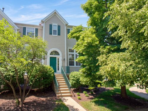 1-2443 Courtyard Cir, Aurora, IL, 60506-6617 | Card Image
