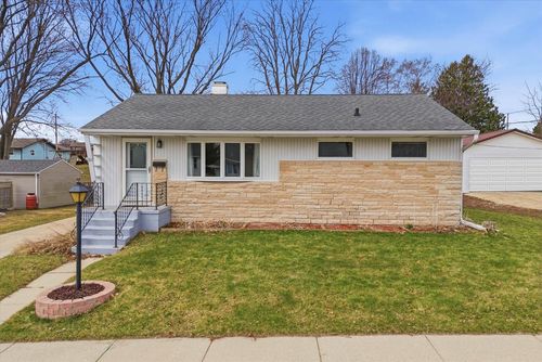 511 Grove Street, MAYVILLE, WI, 53050 | Card Image