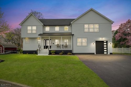 39 Terhune Ave, Pequannock, NJ, 07440-1131 | Card Image