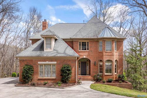 213 Wilson Hall Dr, Madison, AL, 35757-8701 | Card Image