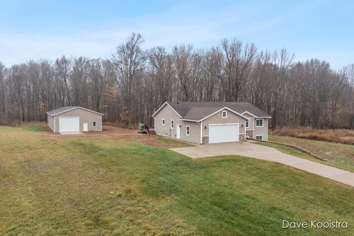 3905 Sunset Vw, Wayland, MI, 49348-9798 | Card Image