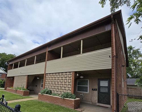 2200 Iowa St, Granite City, IL, 62040-5417 | Card Image