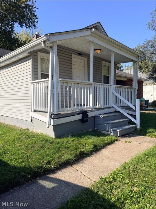 1624 New Jersey Ave, Lorain, OH, 44052-3055 | Card Image