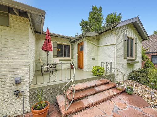 2260 Leyden St, Denver, CO, 80207-3939 | Card Image