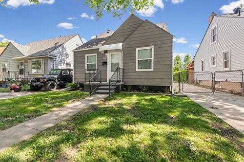 576 Garfield Ave, Lincoln Park, MI, 48146-2810 | Card Image