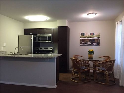 apt-39-910 Duncan Ln, Austin, TX, 78705-2636 | Card Image