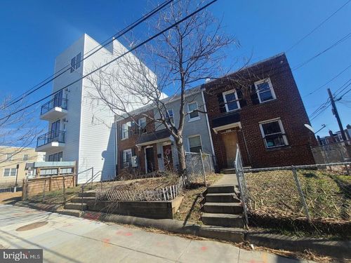 811 18th St Ne, WASHINGTON, DC, 20002-6901 | Card Image