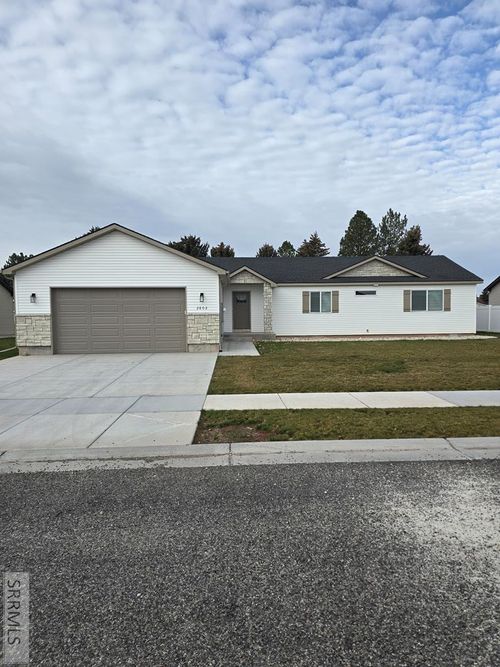 2602 Baylor Dr, Ammon, ID, 83406-6923 | Card Image