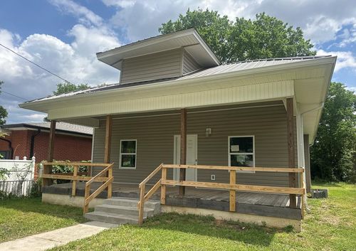1498 S Clay St, Hopkinsville, KY, 42240-3561 | Card Image